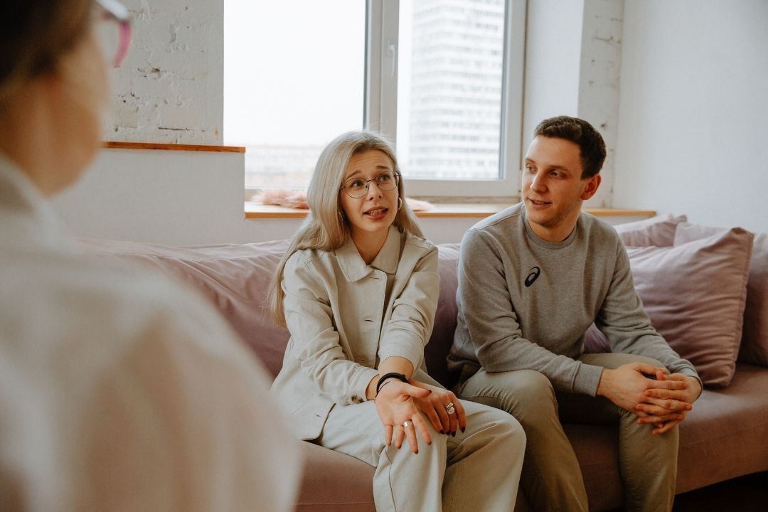 Sessão de psicoterapia com um casal